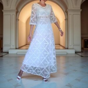 Elegant White Lace Maxi Dress